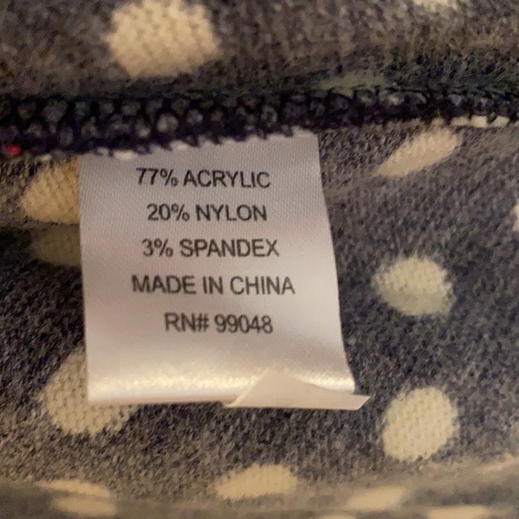 Super cute navy with white polkadots dress light sweater type material - Picture 4 of 5